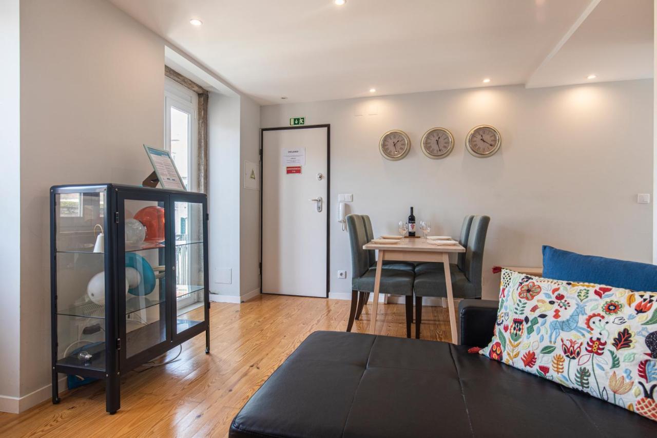 Graceful 2Bdr Duplex Apartment By Lovelystay Lisbon Bagian luar foto