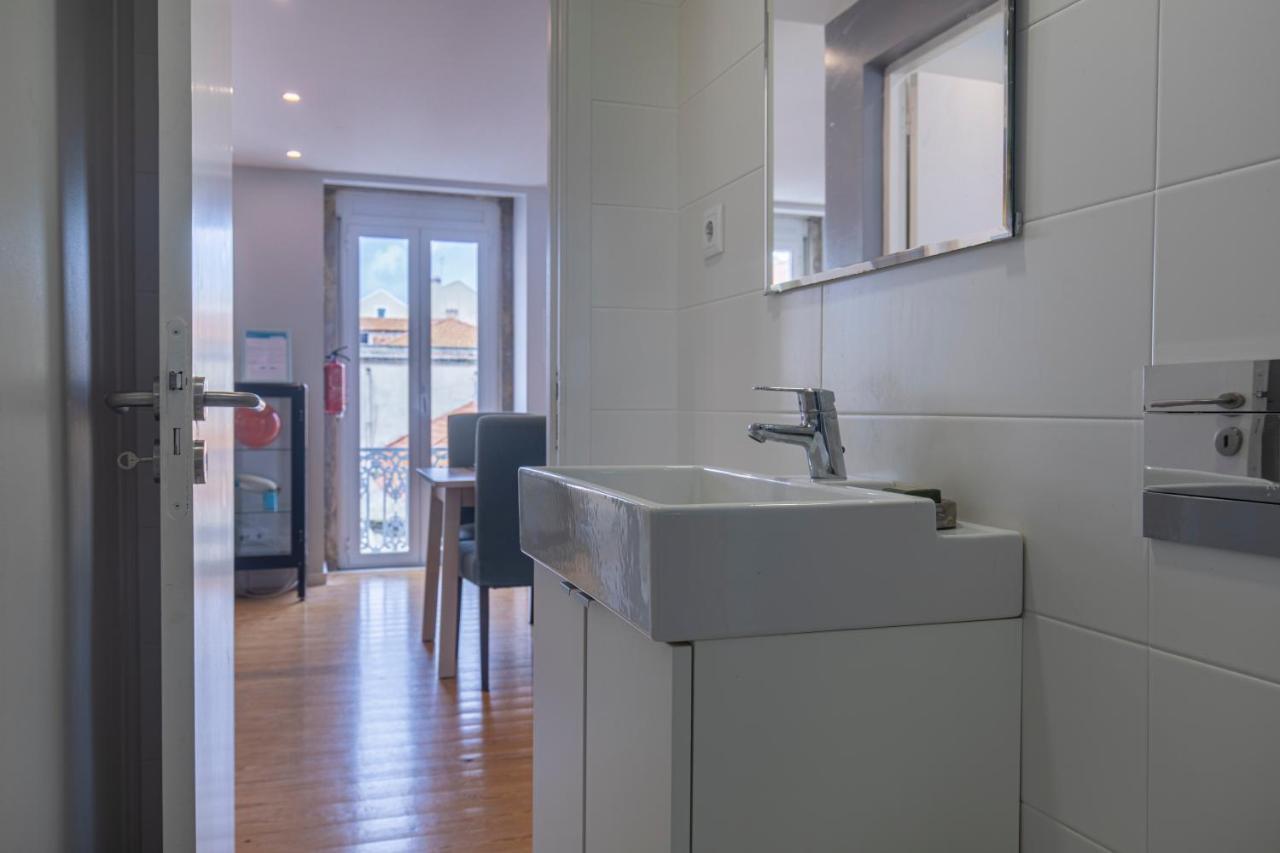 Graceful 2Bdr Duplex Apartment By Lovelystay Lisbon Bagian luar foto