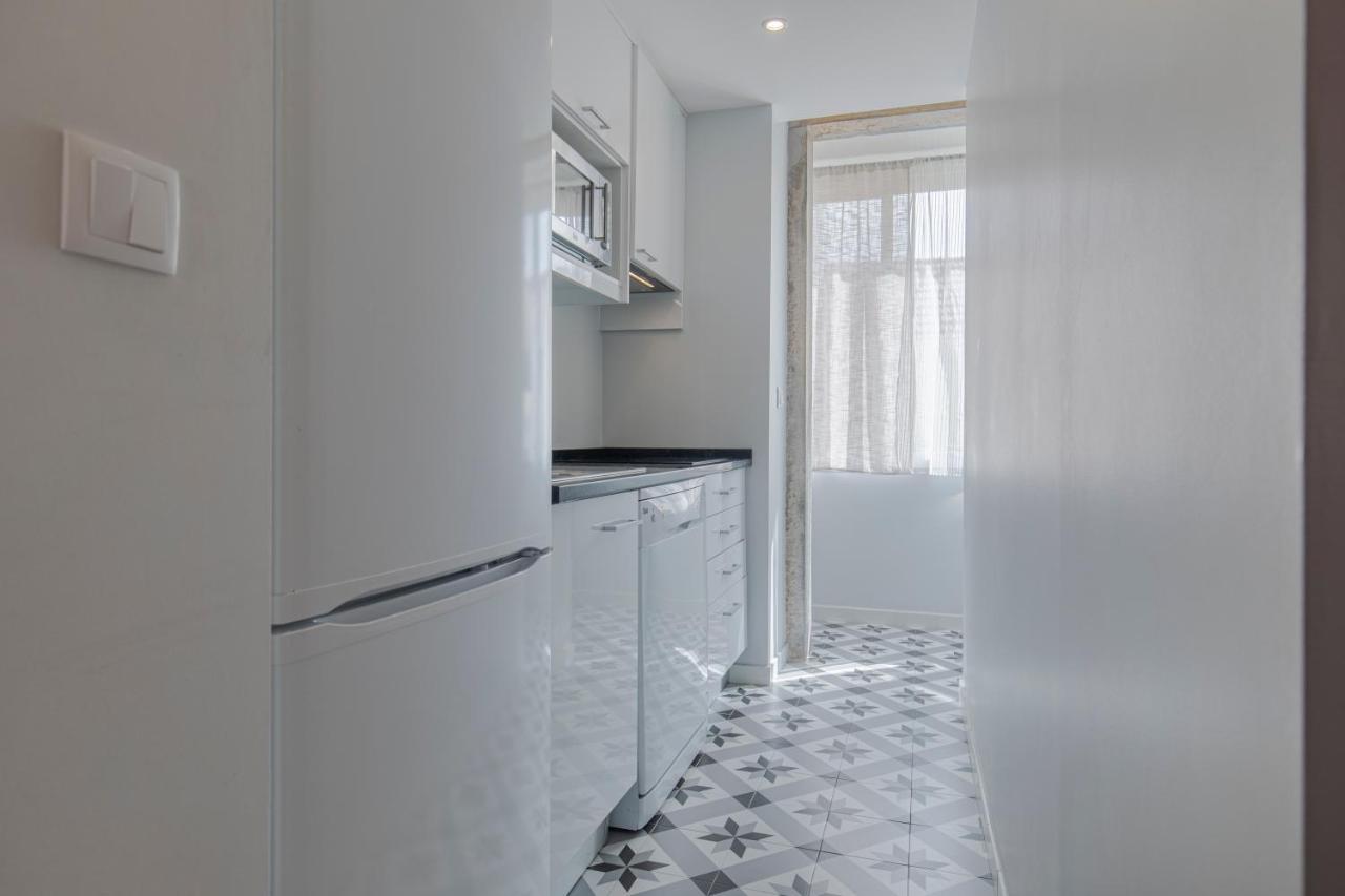 Graceful 2Bdr Duplex Apartment By Lovelystay Lisbon Bagian luar foto